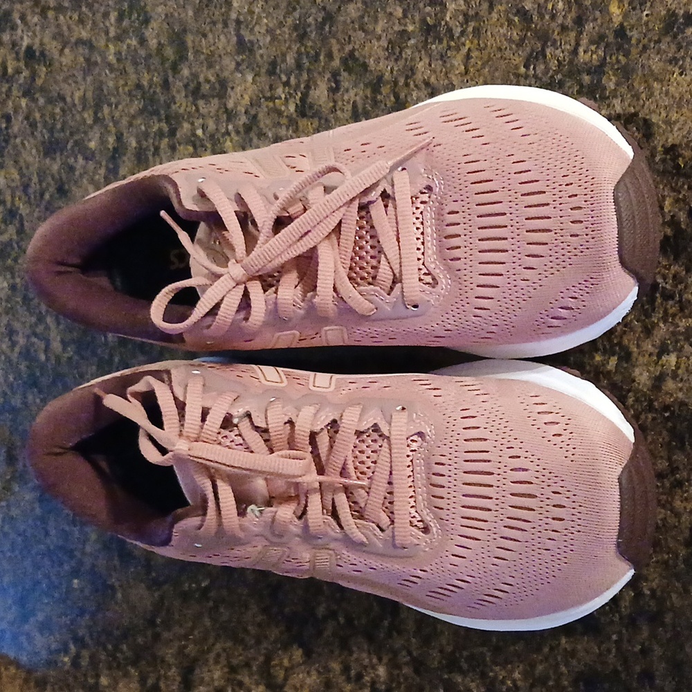 Womens Sneakers - Picture 2 of 9
